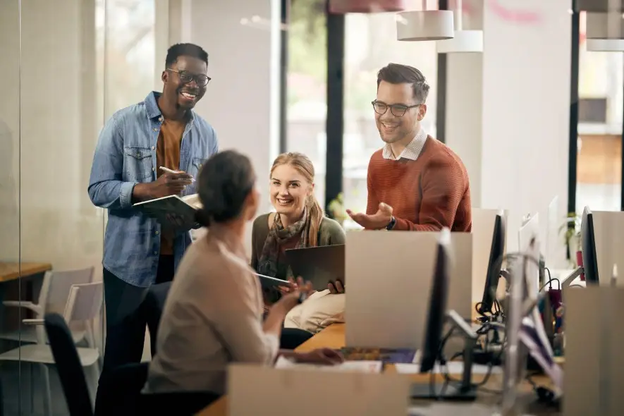 group listening to an advisor